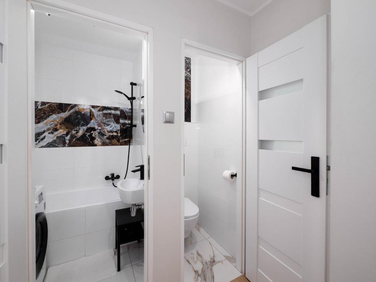 Best Choice 2-Bedroom Apartment Плоцьк Екстер'єр фото